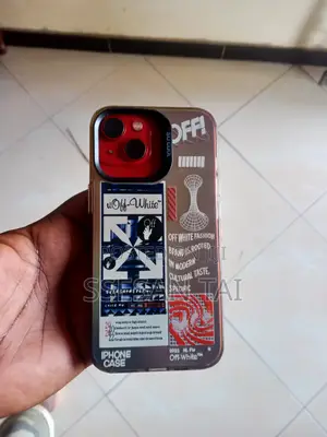 Apple iPhone 13 128 GB Red