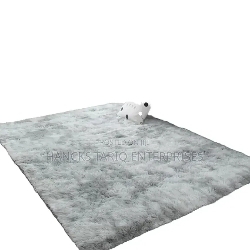 Fluffy Shaggy Area Rug.