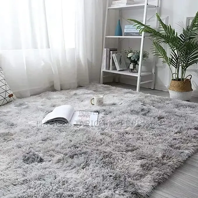 Fluffy Shaggy Area Rug.