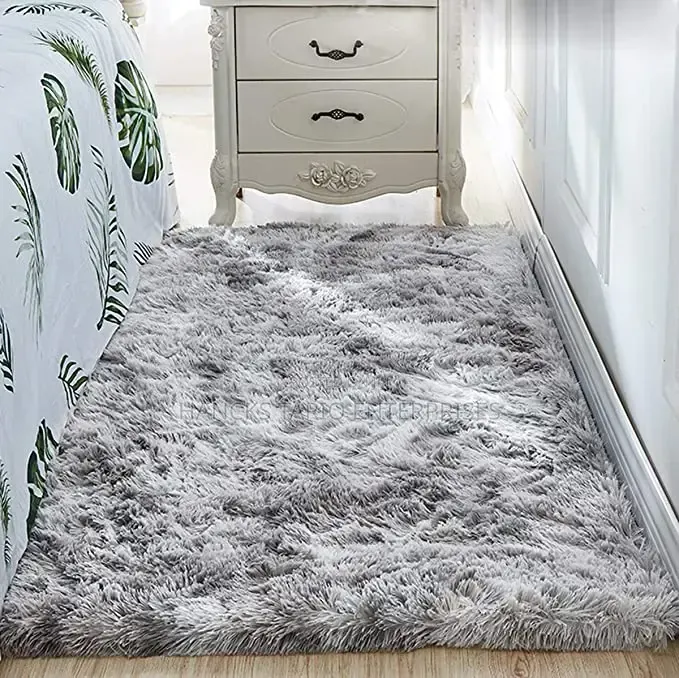 Fluffy Shaggy Area Rug.