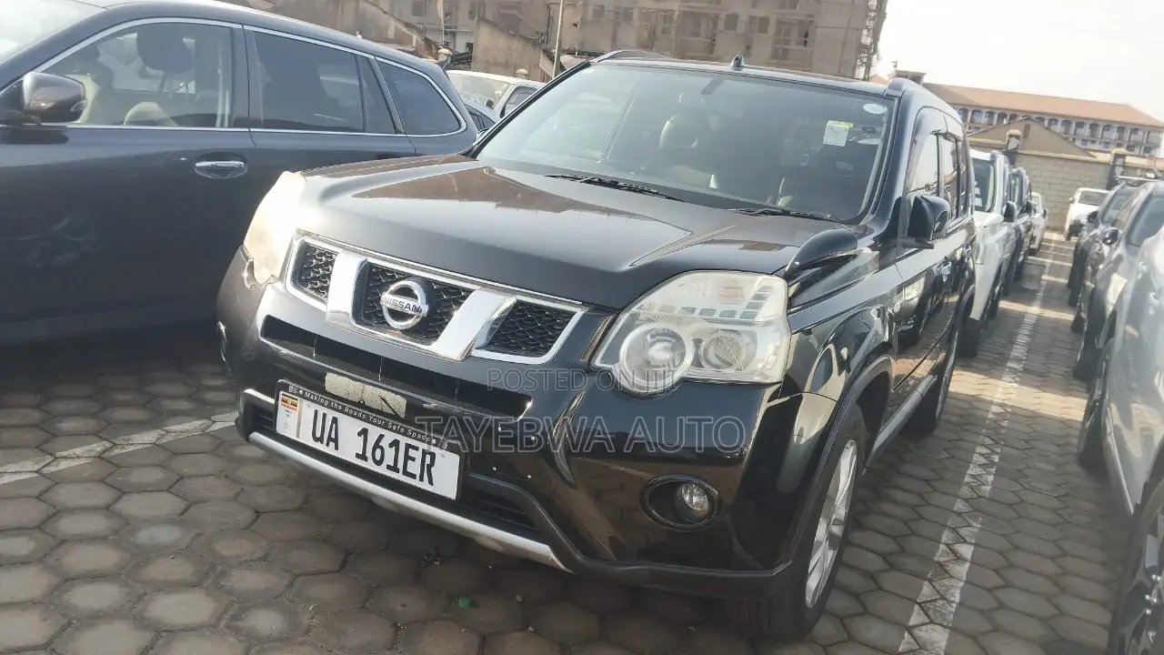 Nissan X-Trail 2.0 Petrol XE 2011