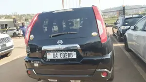 Nissan X-Trail 2.0 Petrol XE 2011