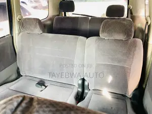 Toyota Noah 2.0 FWD (8 Seater) 2004