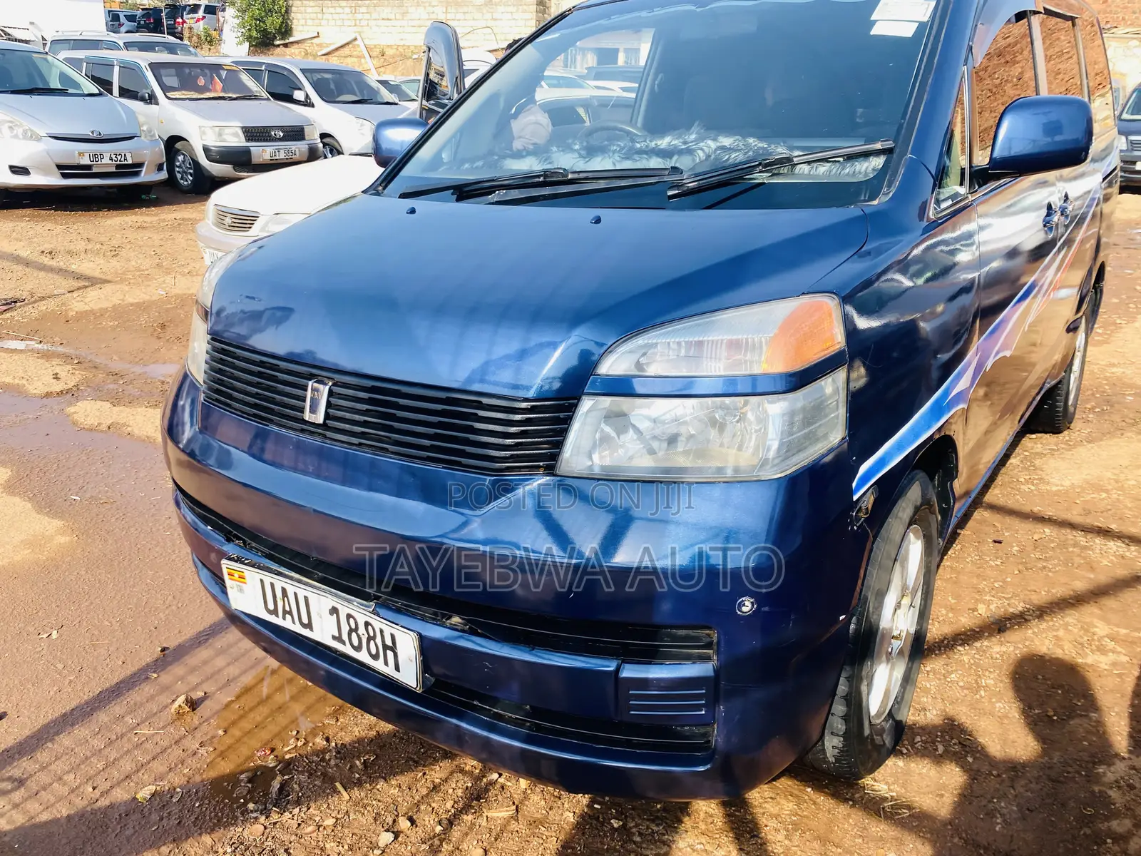 Toyota Noah 2002