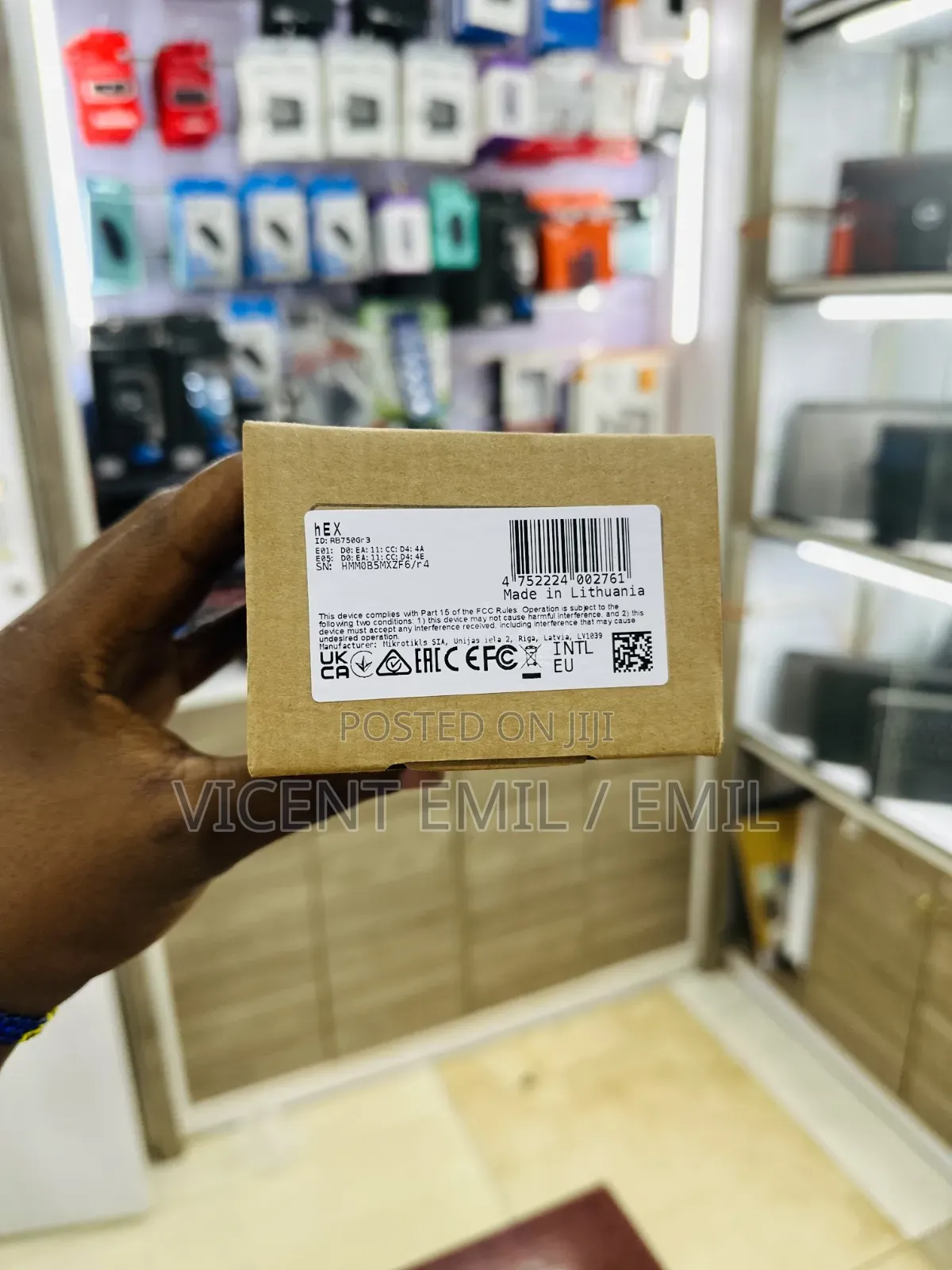 MikroTik hEX RB750Gr3 Router 01