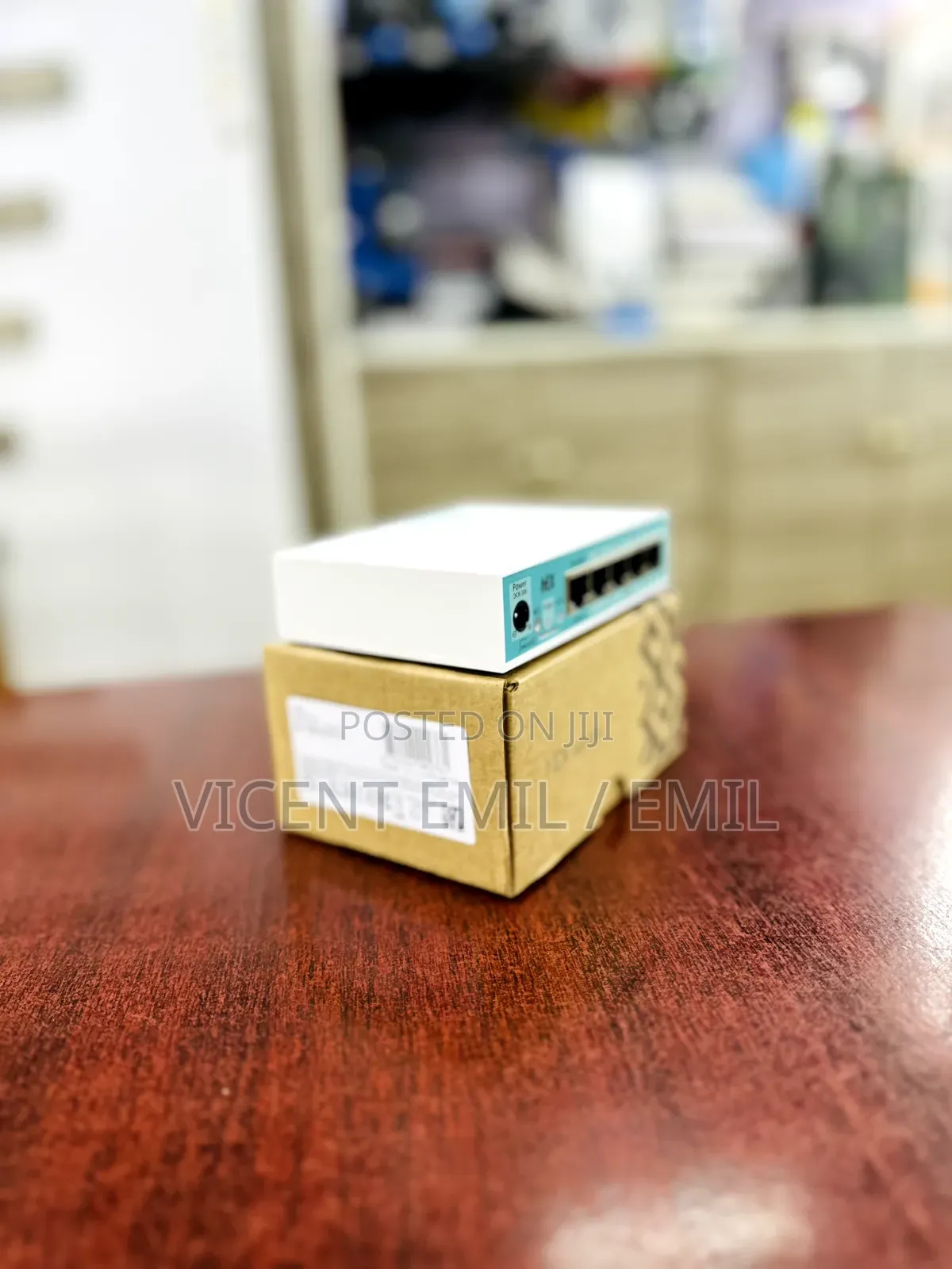 MikroTik hEX RB750Gr3 Router 01