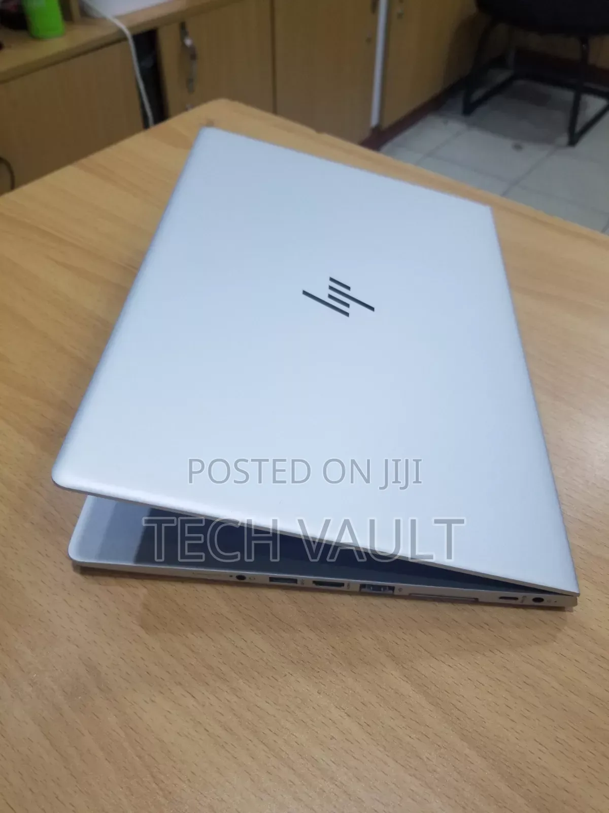 New Laptop HP EliteBook 745 G5 8GB AMD Ryzen 7 SSD 256GB