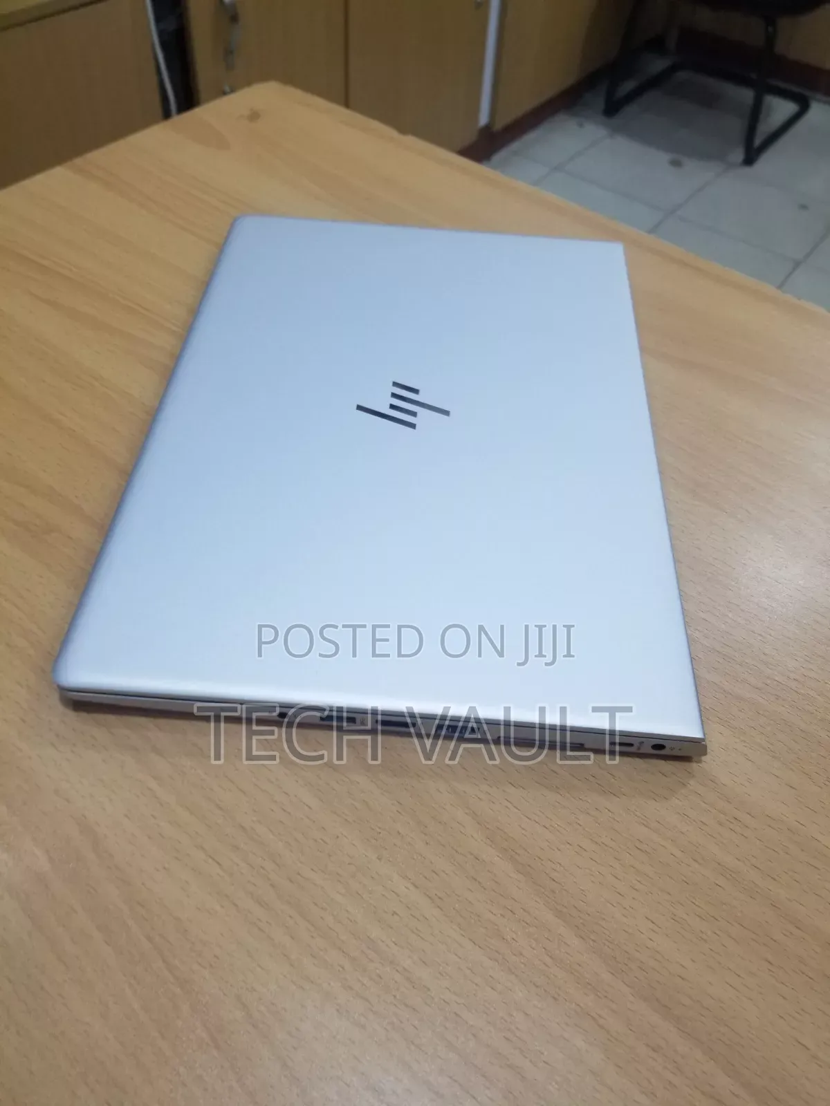 New Laptop HP EliteBook 745 G5 8GB AMD Ryzen 7 SSD 256GB