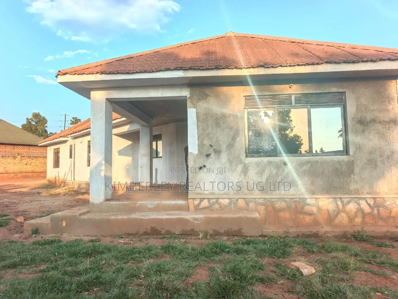 3bdrm House in Kira for sale