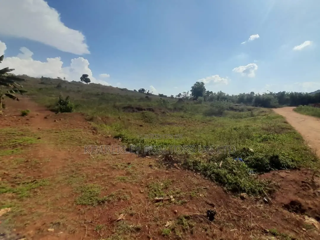Land for Sale – Gayaza Kiwenda
