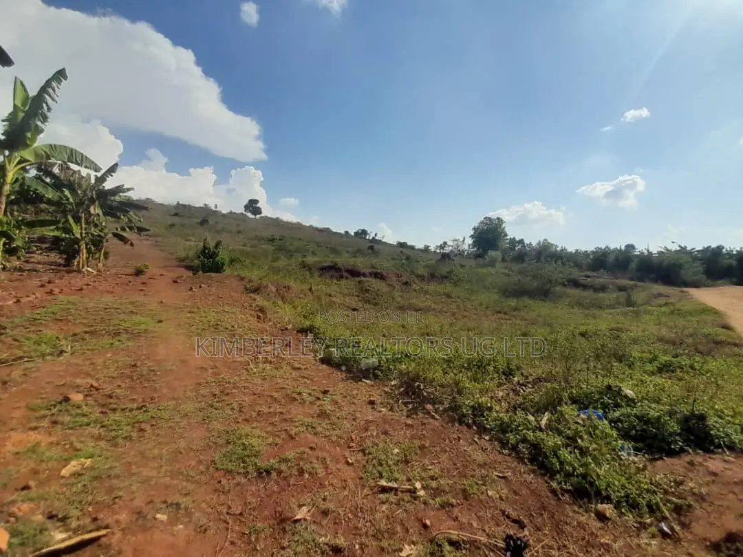 Land for Sale – Gayaza Kiwenda