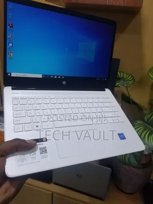 New Laptop HP Stream 14 4GB Intel Celeron SSD 60GB