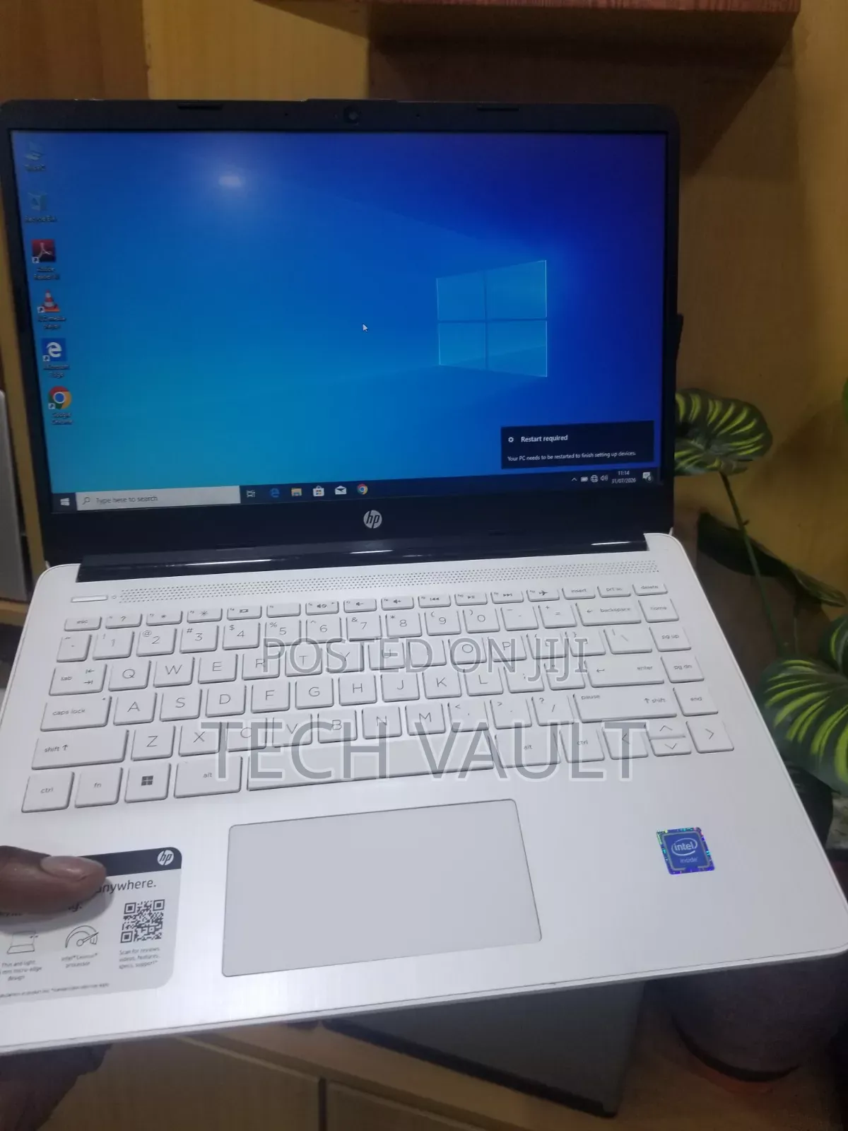 New Laptop HP Stream 14 4GB Intel Celeron SSD 60GB