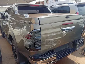 Toyota Hilux Revo Double Cab Deisel 2.8 AWD 2016 Green