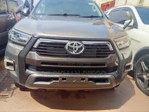 Toyota Hilux Revo Double Cab Deisel 2.8 AWD 2016 Green