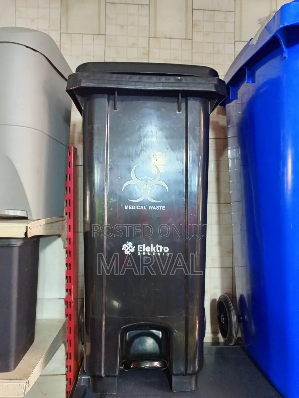 120-Liter Black Plastic Step-on Dustbin
