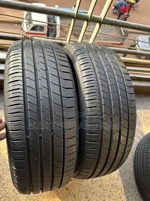 215/60r16 Dunlop Tyres Very Good Condition
