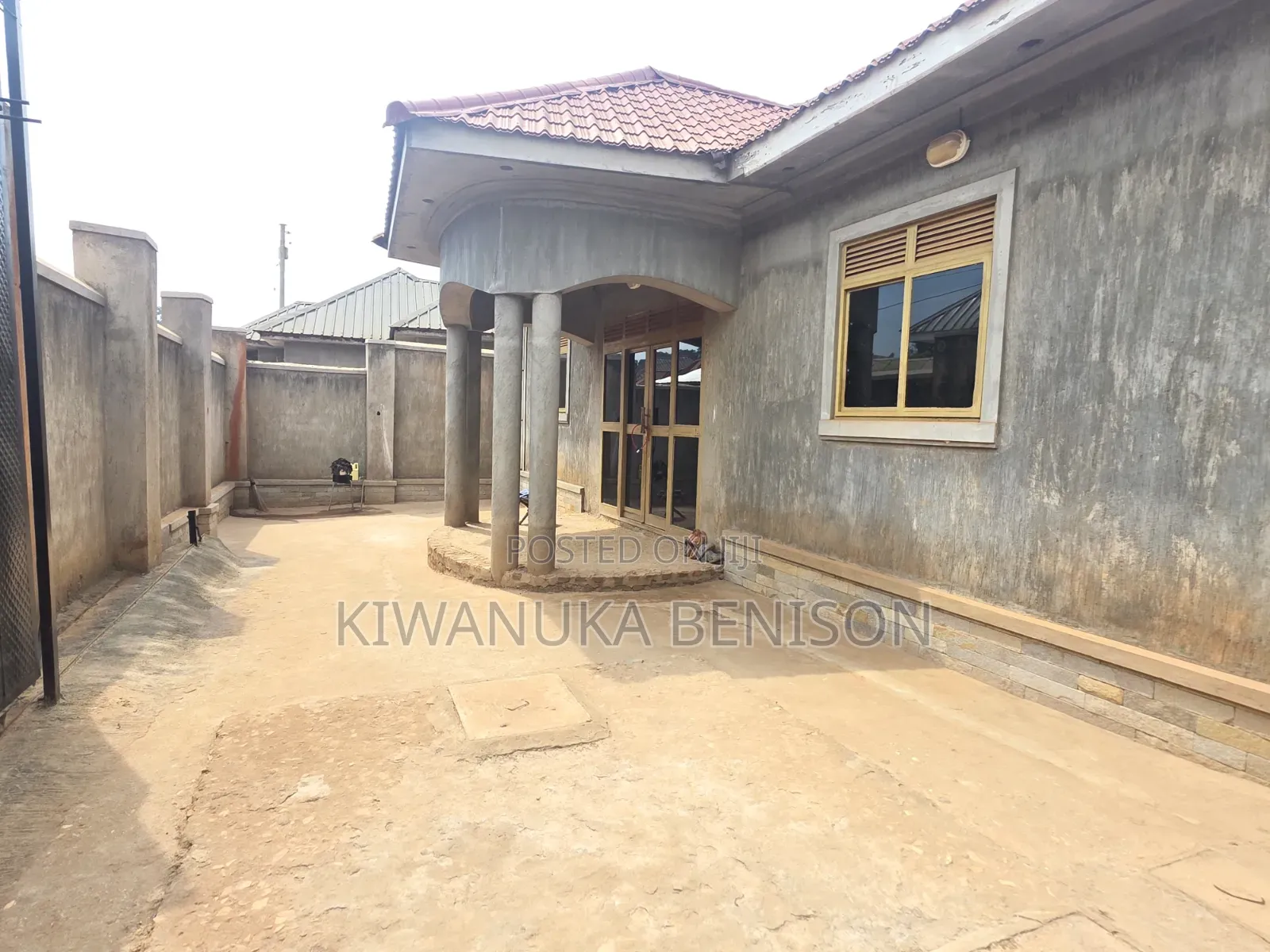 3bdrm House in Bulenga, Central Division for sale