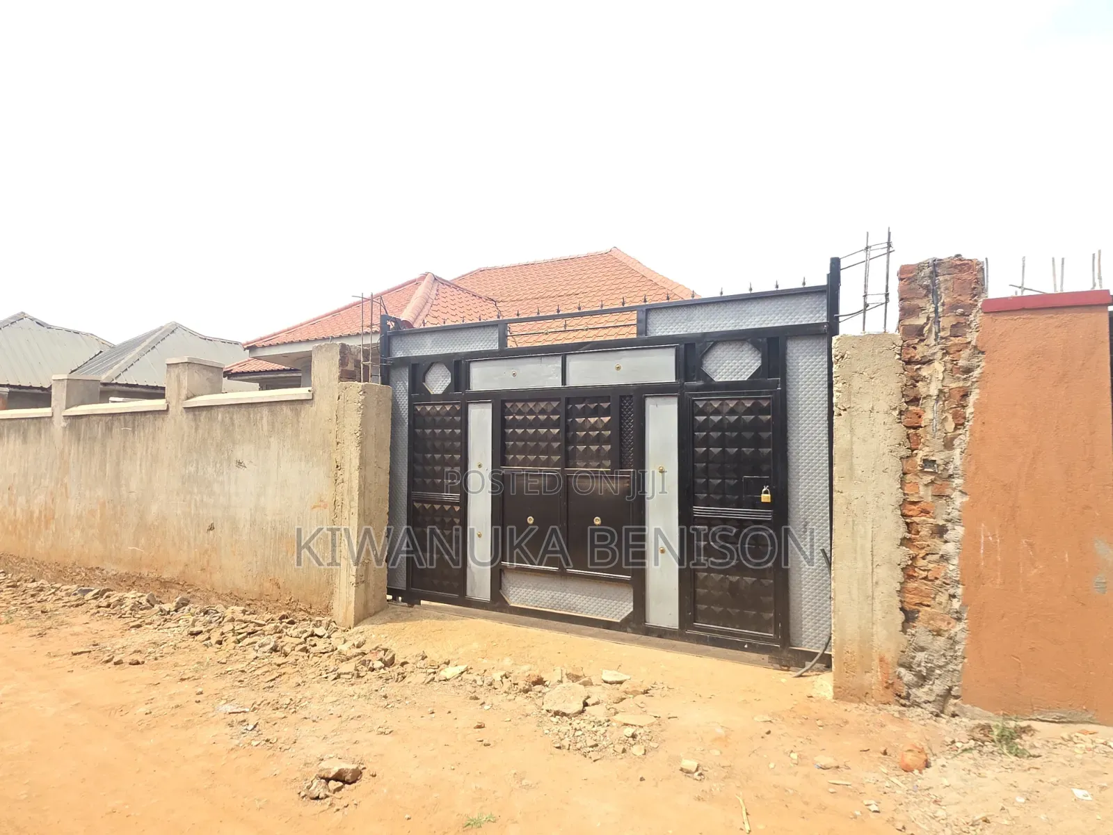 3bdrm House in Bulenga, Central Division for sale