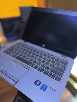 Laptop HP EliteBook 820 G2 4GB Intel Core i5 HDD 500GB