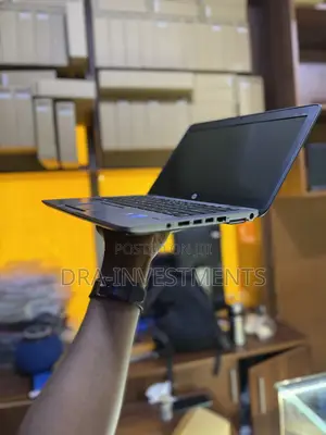 Laptop HP EliteBook 820 8GB Intel Core i5 SSD 256GB