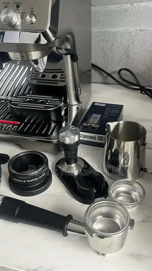 Delonghi La Specialista Arte Evo Barista Coffee Machine