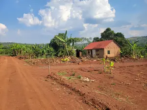 *Namayumba-Kyasa Estate 100by50fts at 8m-10m Private Mailoland Title*