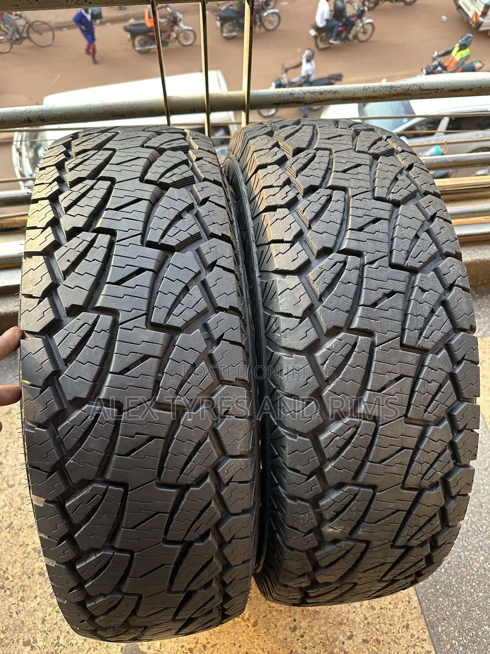 31*10.50r15 Kapsen Very Good Tires Only One Week Driven