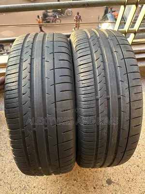215/55r17 Dunlop Tyres Good Condition
