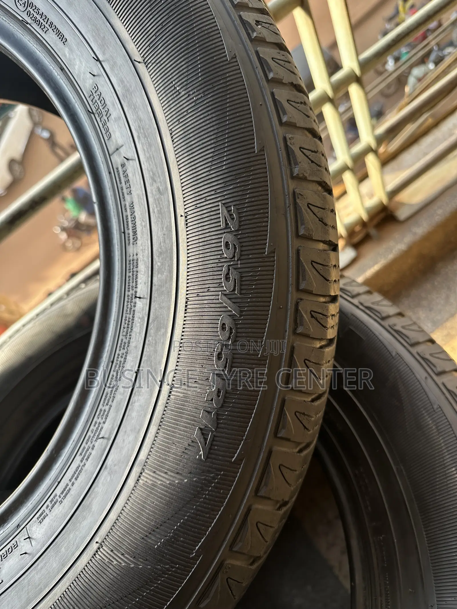 Tires Size 265/65r17 Good Condition Design Available in Japan Used