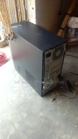 Desktop Computer HP 2GB Intel Core i3 HDD 500GB