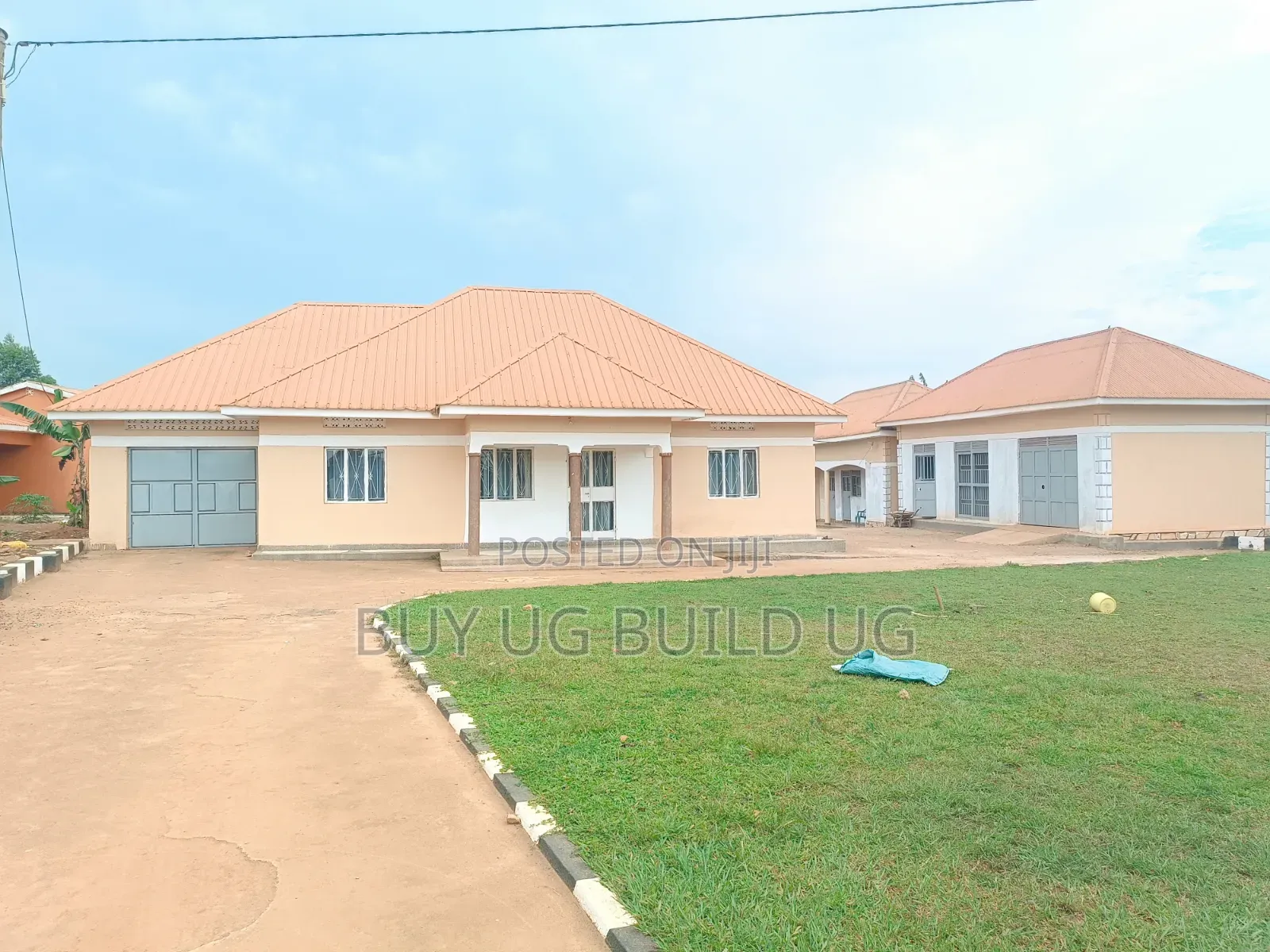 4bdrm Bungalow in Seeta Namilyango Rd, Goma for sale