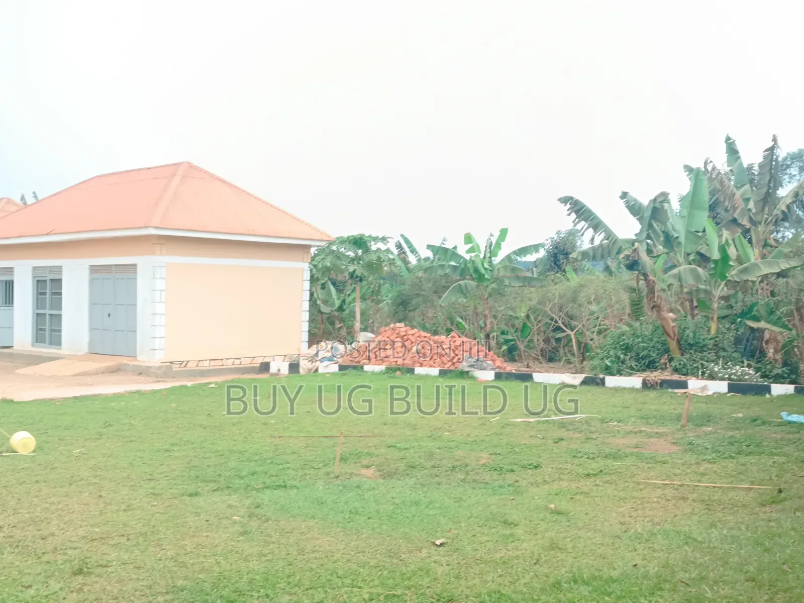 4bdrm Bungalow in Seeta Namilyango Rd, Goma for sale