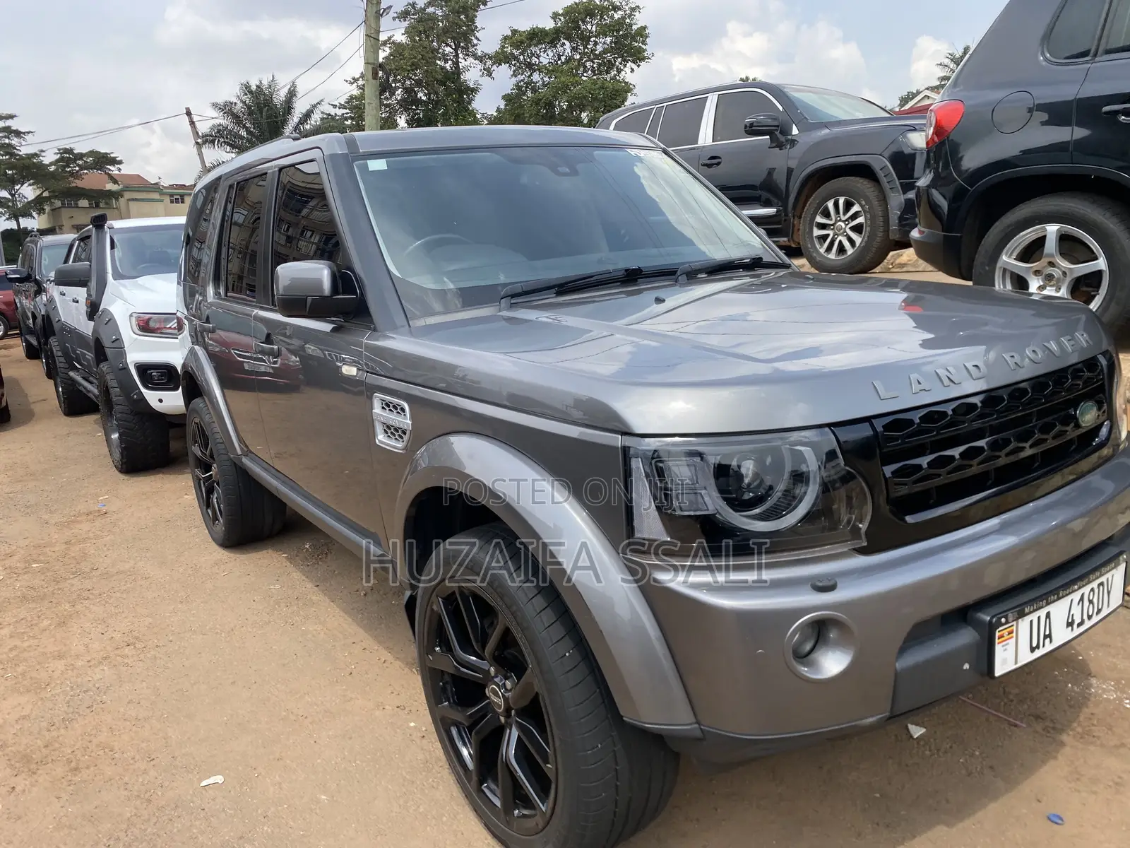 Land Rover Discovery 2024 Black