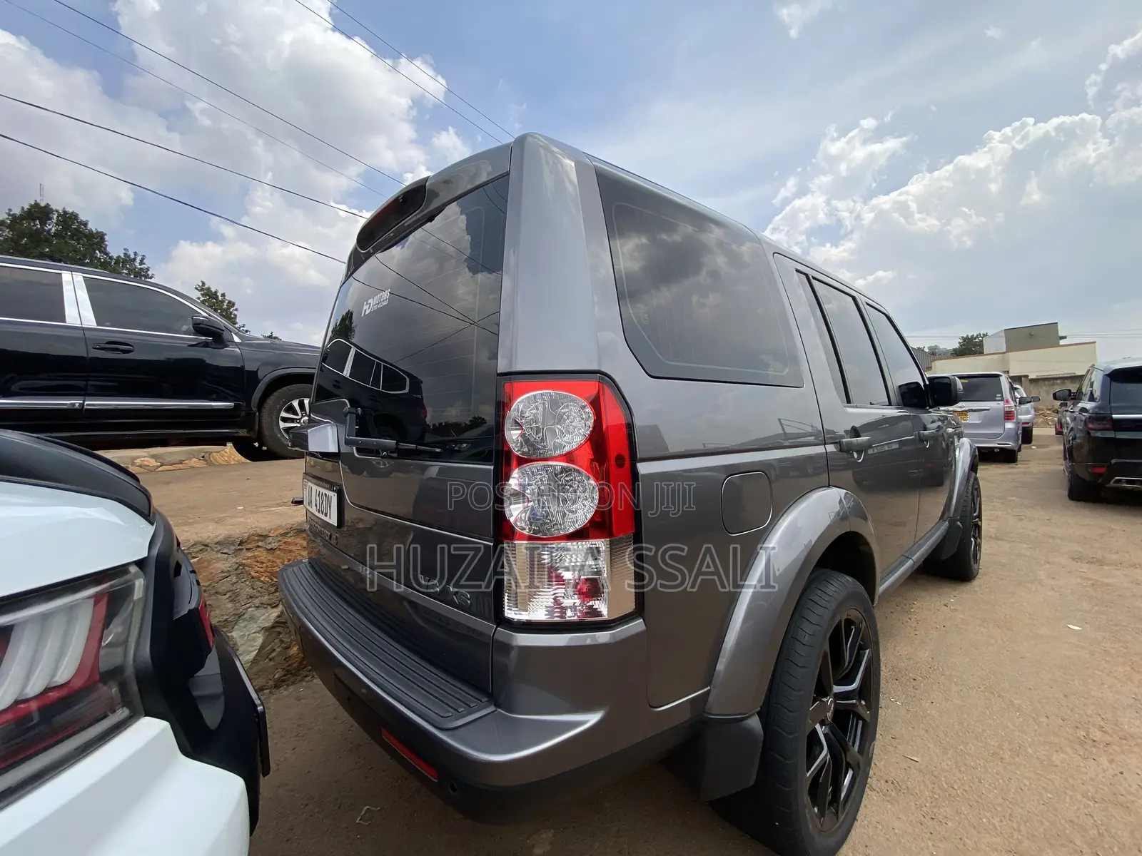 Land Rover Discovery 2024 Black