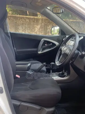 Toyota RAV4 2009 White