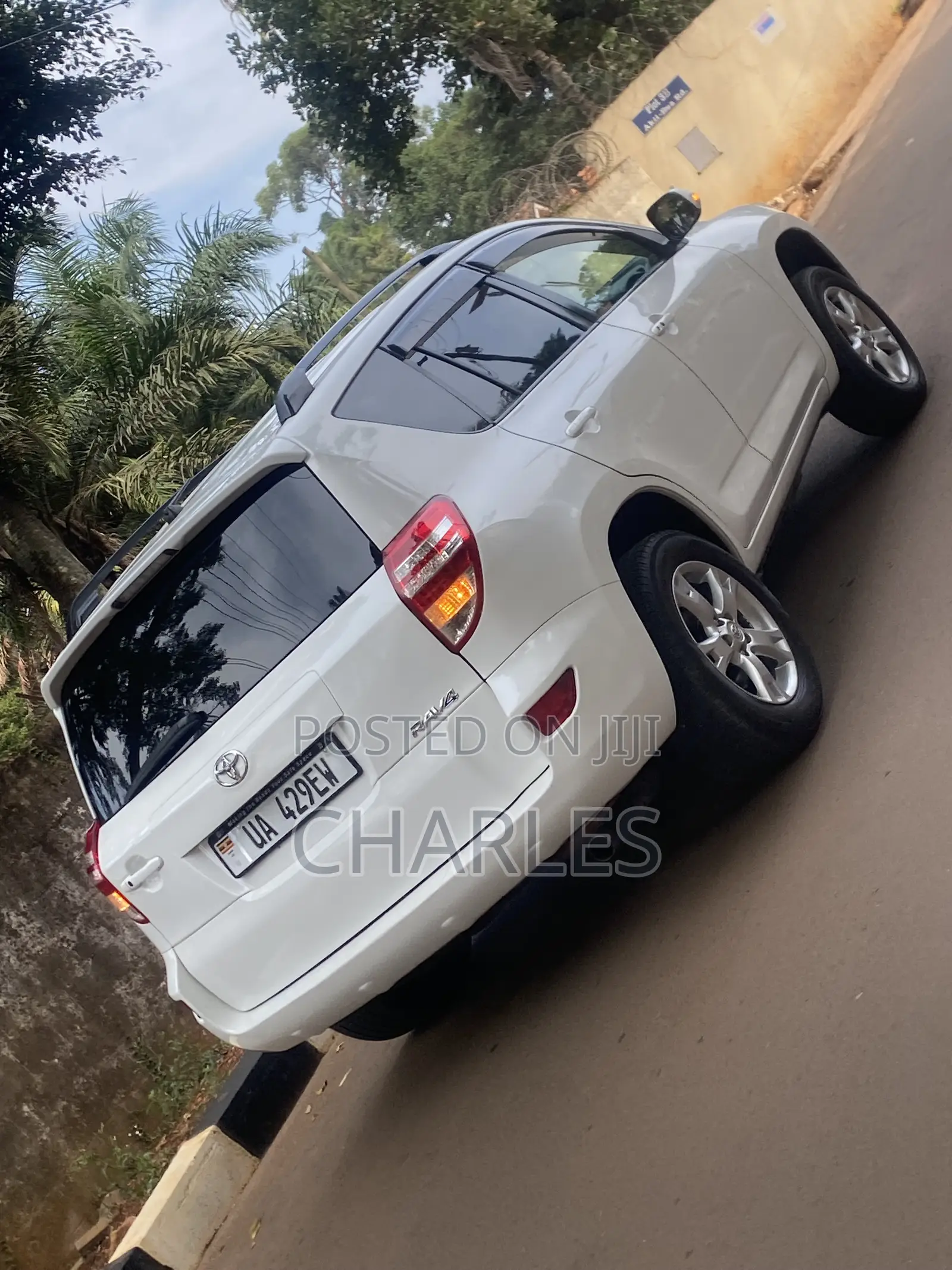 Toyota RAV4 2009 White