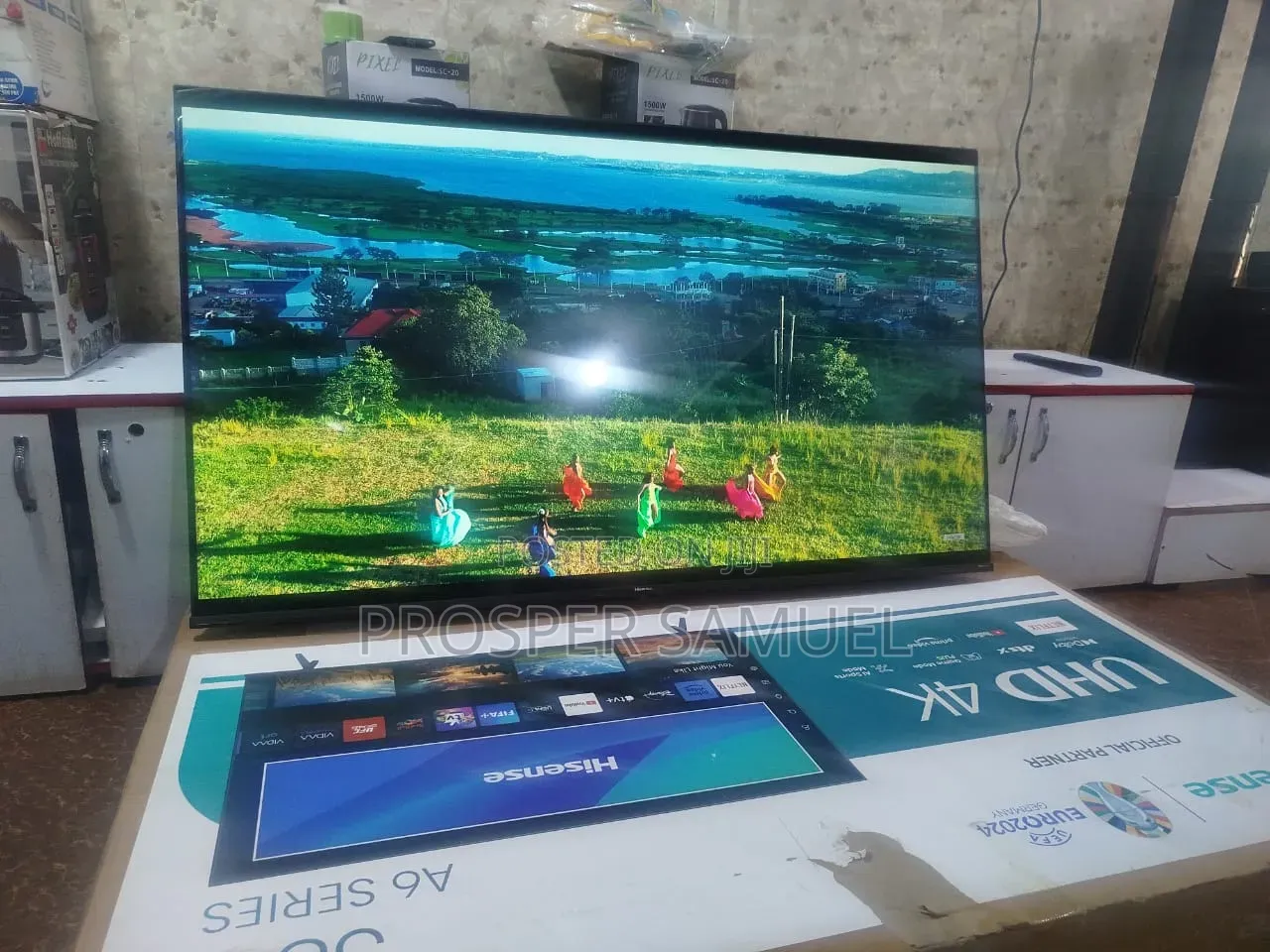 Brand New Hisense 58 Inches Frameless Uhdk4 Frameless TV