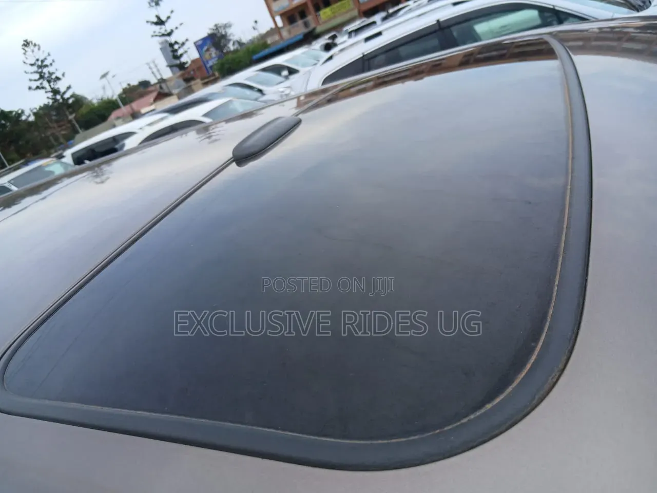 Toyota Noah 2.0 AWD (8 Seater) 2016 Gray