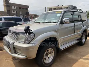 Toyota Land Cruiser Prado 2009 White