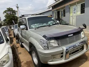 Toyota Land Cruiser Prado 2009 White