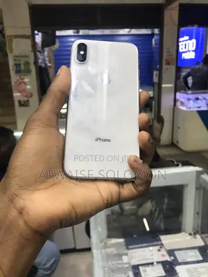 Apple iPhone X 64 GB White