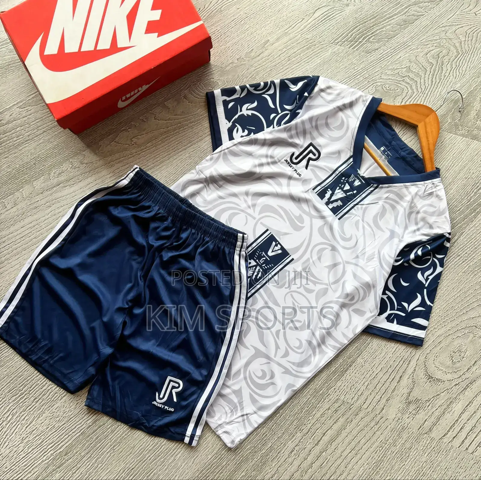 Plain Kits
