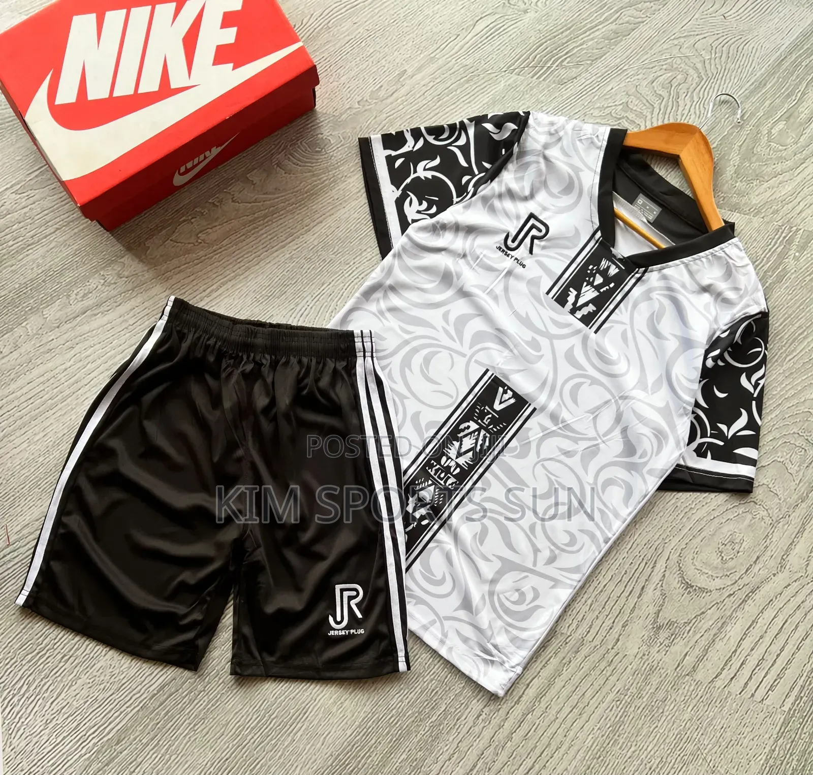 Plain Kits