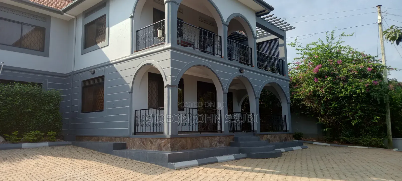 5bdrm Mansion in Muyenga, Makindye for sale