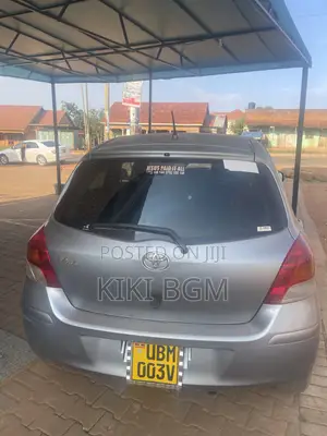 Toyota Vitz 1.3 AWD 3dr 2007 Gray
