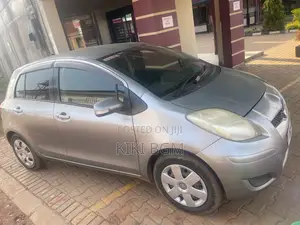 Toyota Vitz 1.3 AWD 3dr 2007 Gray