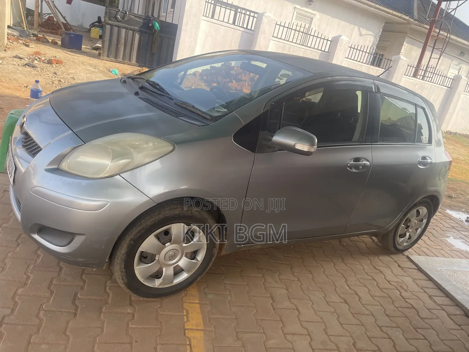 Toyota Vitz 1.3 AWD 3dr 2007 Gray
