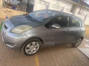 Toyota Vitz 1.3 AWD 3dr 2007 Gray
