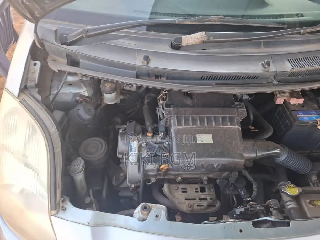 Toyota Vitz 1.3 AWD 3dr 2007 Gray
